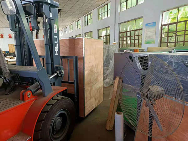 高壓共軌試驗(yàn)臺(tái)發(fā)貨現(xiàn)場(chǎng)